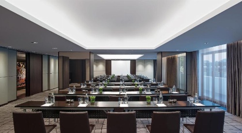 New World Makati Hotel image 24