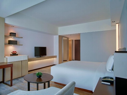 New World Makati Hotel image 42